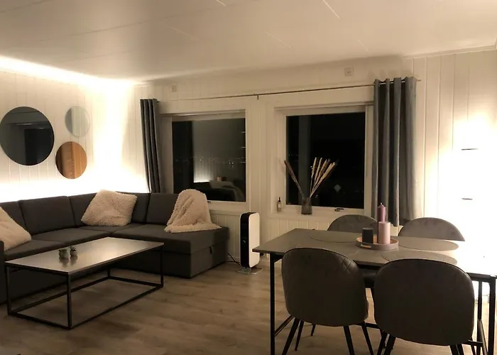 Moderne Og Trivelig Leilighet, Med Unik Utsikt