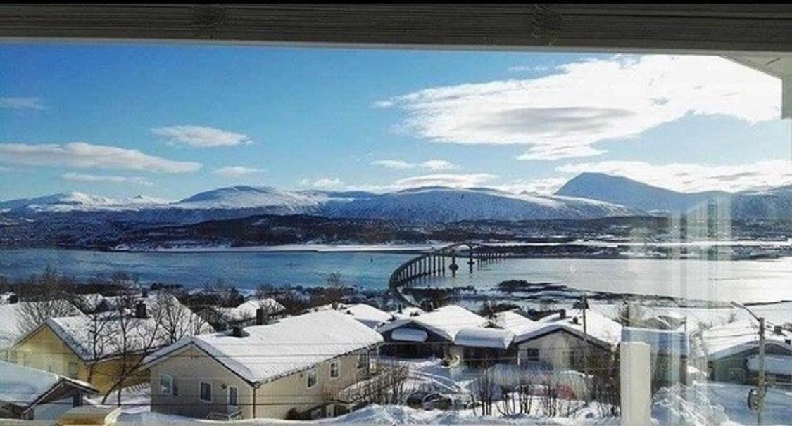 Moderne Og Trivelig Leilighet, Med Unik Utsikt Tromso