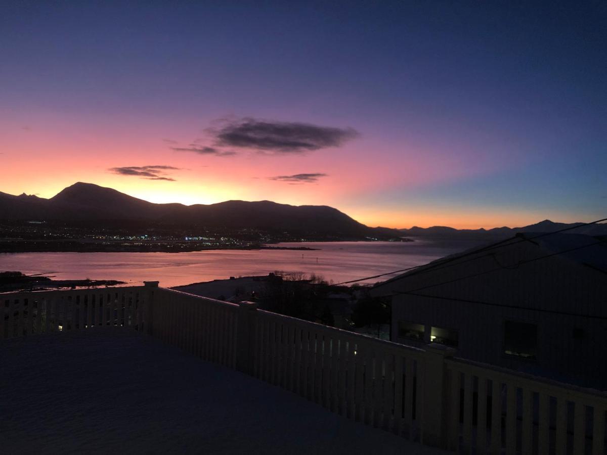 Moderne Og Trivelig Leilighet, Med Unik Utsikt Tromso